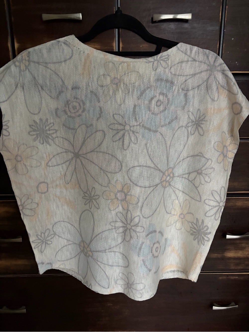 Women’s Floral Cap Sleeve Top - Light Cream/ Size Small